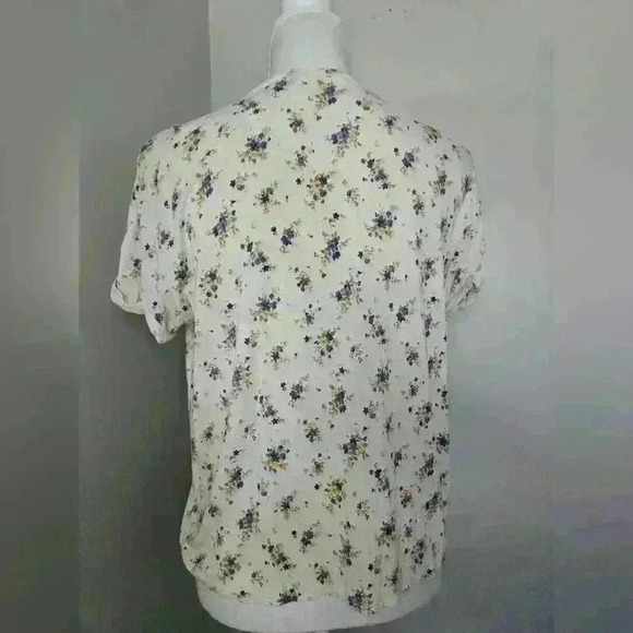 American Eagle Floral Button-Down Tie Front Top - Picture 9 of 10